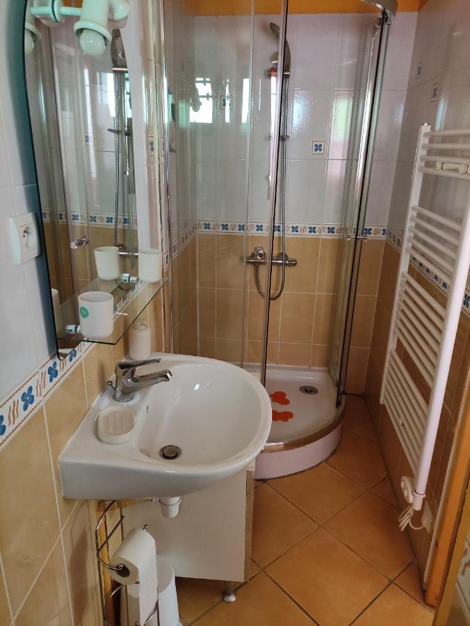 Confortable Maison De Village En Pierre Typique Moltig les Bains المظهر الخارجي الصورة